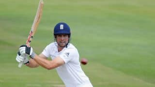 इंग्लैंड बनाम साउथ अफ्रीका, तीसरा टेस्ट: मेहमान टीम की घातक गेंदबाजी के आगे टिके एलिस्टेयर कुक